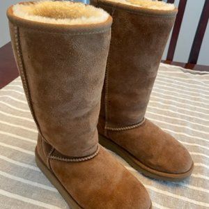 Girls Tall UGG Chestnut Boots - Size 2 USA